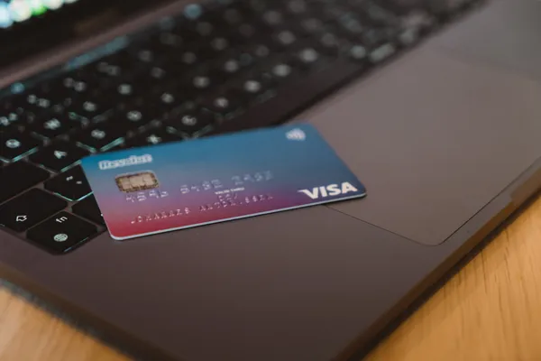 https://www.diamondfn.com/wp-content/uploads/2024/04/cardmapr-nl-s8F8yglbpjo-unsplash_original.webp